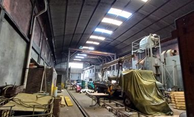 VENTA NAVE INDUSTRIAL DE 17 X 50 MTRS SOBRE AV. NICOLAS AVELLANEDA,