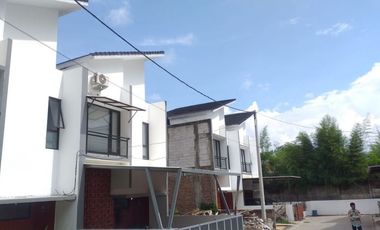 Rumah siap huni butik arcamanik living bandung