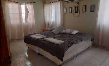 CASA EN PENONOME COLINDA CON RIO EXTENSO TERRENO 1108.83 M2