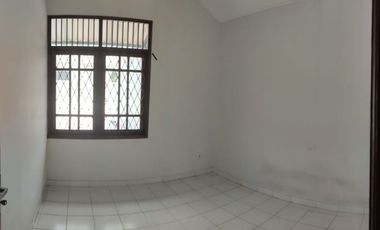 DISEWAKAN TEMPAT USAHA EX CAFE (Siap Huni) DI JL.BINTARO UTAMA TANGERANG SELATAN