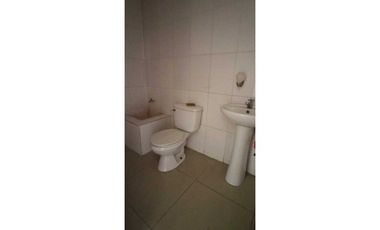 Se Alquila Local en Costa del Este, 96m2, $2100