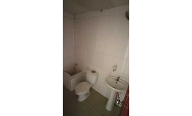 Se Alquila Local en Costa del Este, 96m2, $2100