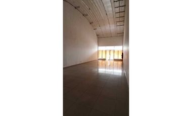 Se Alquila Local en Costa del Este, 96m2, $2100