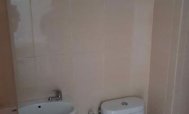 Apartment BaleHinggil Lantai 3 ( lantai pool ) Hadap Timur