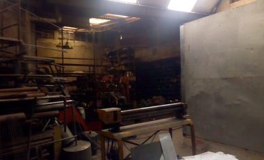 Galpón C/local 1000m2 S/av. Mosconi Con Salida A 2 Calles - Lomas Del Mirador