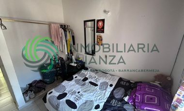 casa en venta en san francisco de la cuesta. Cod V61780