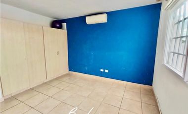 VENTA DE CASA DE ESQUINA EN BRISAS DEL GOLF PH LOS ALPES-(4)