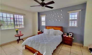 VENTA DE CASA DE ESQUINA EN BRISAS DEL GOLF PH LOS ALPES-(4)