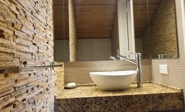 Gran Chalet reciclado de nueve ambientes - Divino Rostro - Mar del Plata