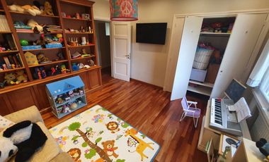 Gran Chalet reciclado de nueve ambientes - Divino Rostro - Mar del Plata