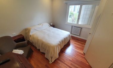 Gran Chalet reciclado de nueve ambientes - Divino Rostro - Mar del Plata