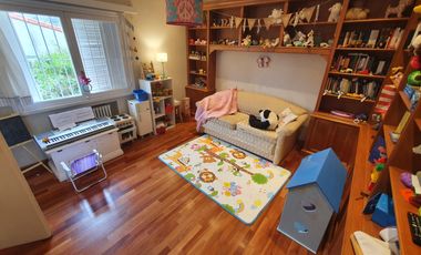Gran Chalet reciclado de nueve ambientes - Divino Rostro - Mar del Plata