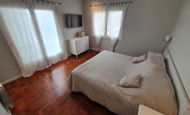 Gran Chalet reciclado de nueve ambientes - Divino Rostro - Mar del Plata