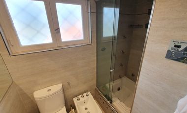 Gran Chalet reciclado de nueve ambientes - Divino Rostro - Mar del Plata