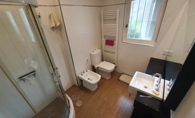Gran Chalet reciclado de nueve ambientes - Divino Rostro - Mar del Plata