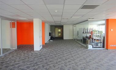 Oficina en Arriendo en Luis Pasteur / Vitacura