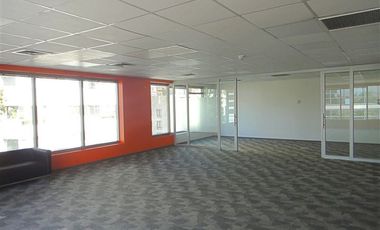 Oficina en Arriendo en Luis Pasteur / Vitacura