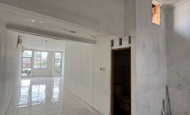 Rumah 2 Lt Siap Huni 10 Mnt ke Transpark Mall Bintaro Bisa KPR J-45925