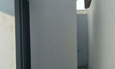 Rumah barat klinik widuri sanggrahan caturharjo sleman yogyakarta