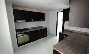 apartamento en arriendo en altos de riomar. Cod A104706