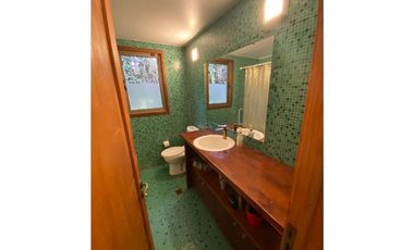 Excelente ubicación a pasos de colegio Mackay