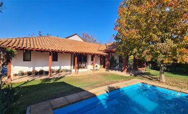 Casa en venta de 4 dorm. en Graneros