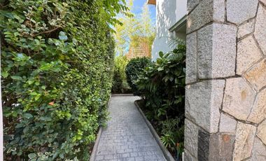 Venta Hermosa Casa en venta en Cerro Castillo.