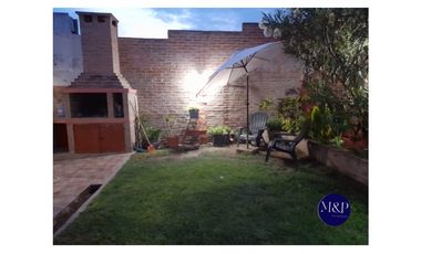 VENTA- CASA ESQUINA 3 DORMITORIOS- BARRIO ANEXO ROSEDAL