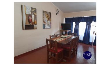 VENTA- CASA ESQUINA 3 DORMITORIOS- BARRIO ANEXO ROSEDAL