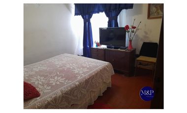 VENTA- CASA ESQUINA 3 DORMITORIOS- BARRIO ANEXO ROSEDAL