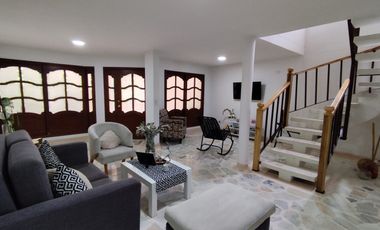 casa en venta en villa antigua. Cod V29329