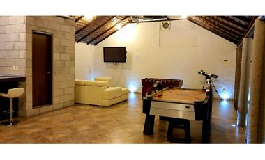 CASA EN VENTA CON VISTA AL LAGO 