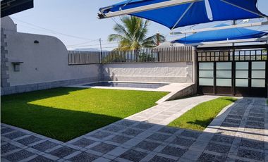 CASA EN VENTA CON VISTA AL LAGO 