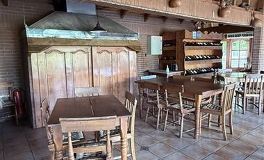 Restaurante, supermercado y Casa en venta en Pencahue