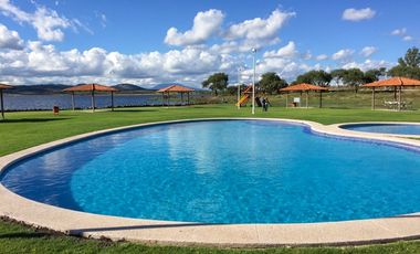 Lotes en el lago