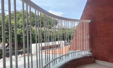 casa-local en venta en govika. Cod V29216