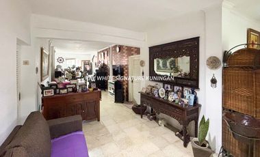 Rumah Lama 1 Lantai Cocok Untuk Bisnis di Jl Bangka Zona Komersial