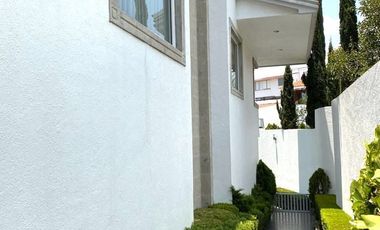 SUPER OPORTUNIDAD Espectacular Casa en Renta en Lomas Country sin amueblar