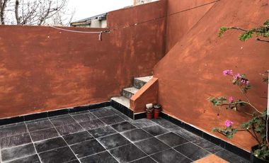 Casa PH en venta en Quilmes Oeste