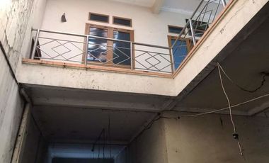 Rumah Sangat Strategis Hitung Tanah di Pameuntasan Kutawaringin Bandung