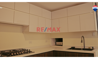 🏡 ¡Tu hogar de lujo te espera en Urbanización Mochica!

✨ 150 m² llenos de estilo, confort y modernidad.

🌟 PRIMER PISO:
🚗 2 cocheras amplias par
