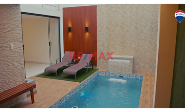 🏡 ¡Tu hogar de lujo te espera en Urbanización Mochica!

✨ 150 m² llenos de estilo, confort y modernidad.

🌟 PRIMER PISO:
🚗 2 cocheras amplias par