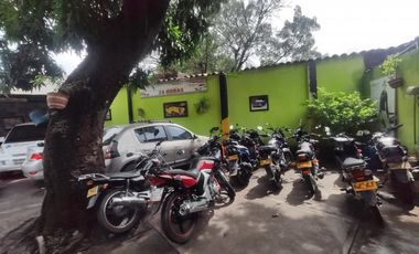 parqueadero en venta en centro. Cod V25983