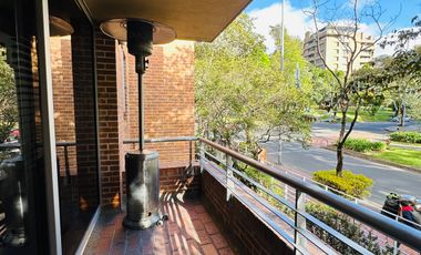 apartamento en arriendo en chico reservado. Cod A304