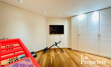 apartamento en arriendo en chico reservado. Cod A304