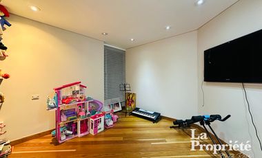 apartamento en arriendo en chico reservado. Cod A304