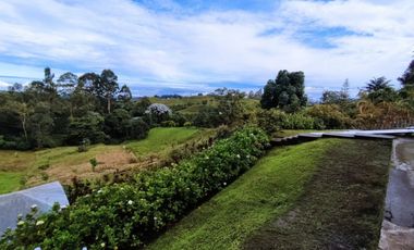 finca en arriendo/venta en via pereira. Cod A14562