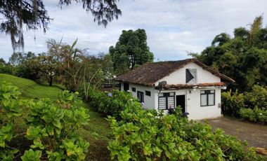 finca en arriendo/venta en via pereira. Cod A14562