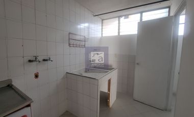 COD. 3587 - SE ARRIENDA APARTAMENTO - BARRIO: SAN FRANCISCO