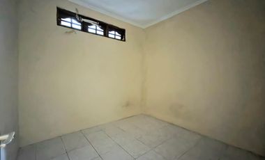Rumah 2 Lantai di Tebet Barat - 3+1 KT, Lingkungan Tenang & Strategis